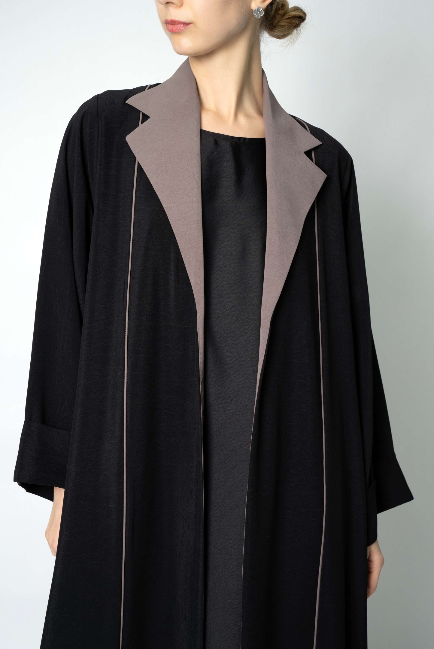 Aesthetic Collar Abaya in Elegant Colors