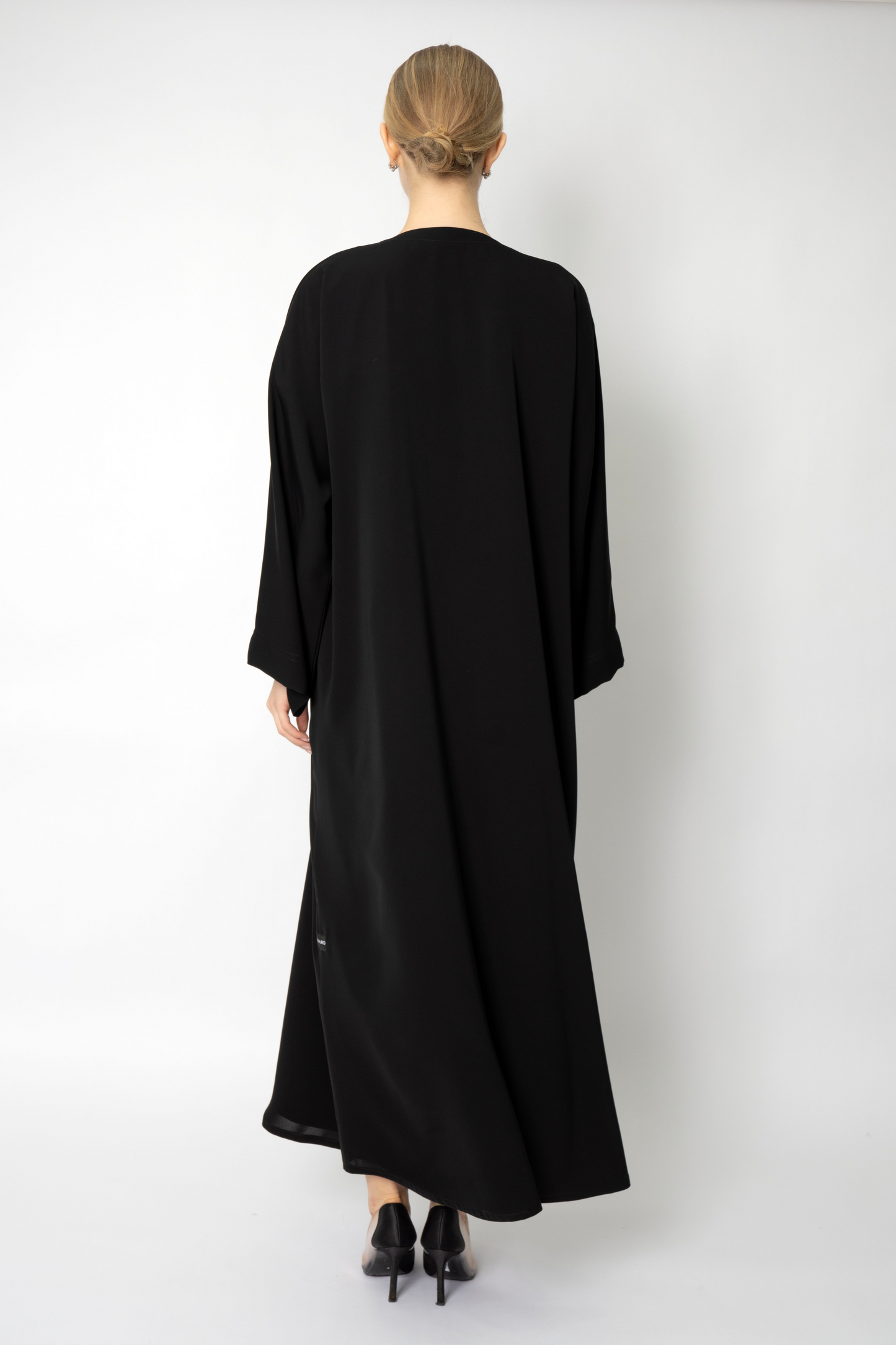 Black Button Flowy Abaya