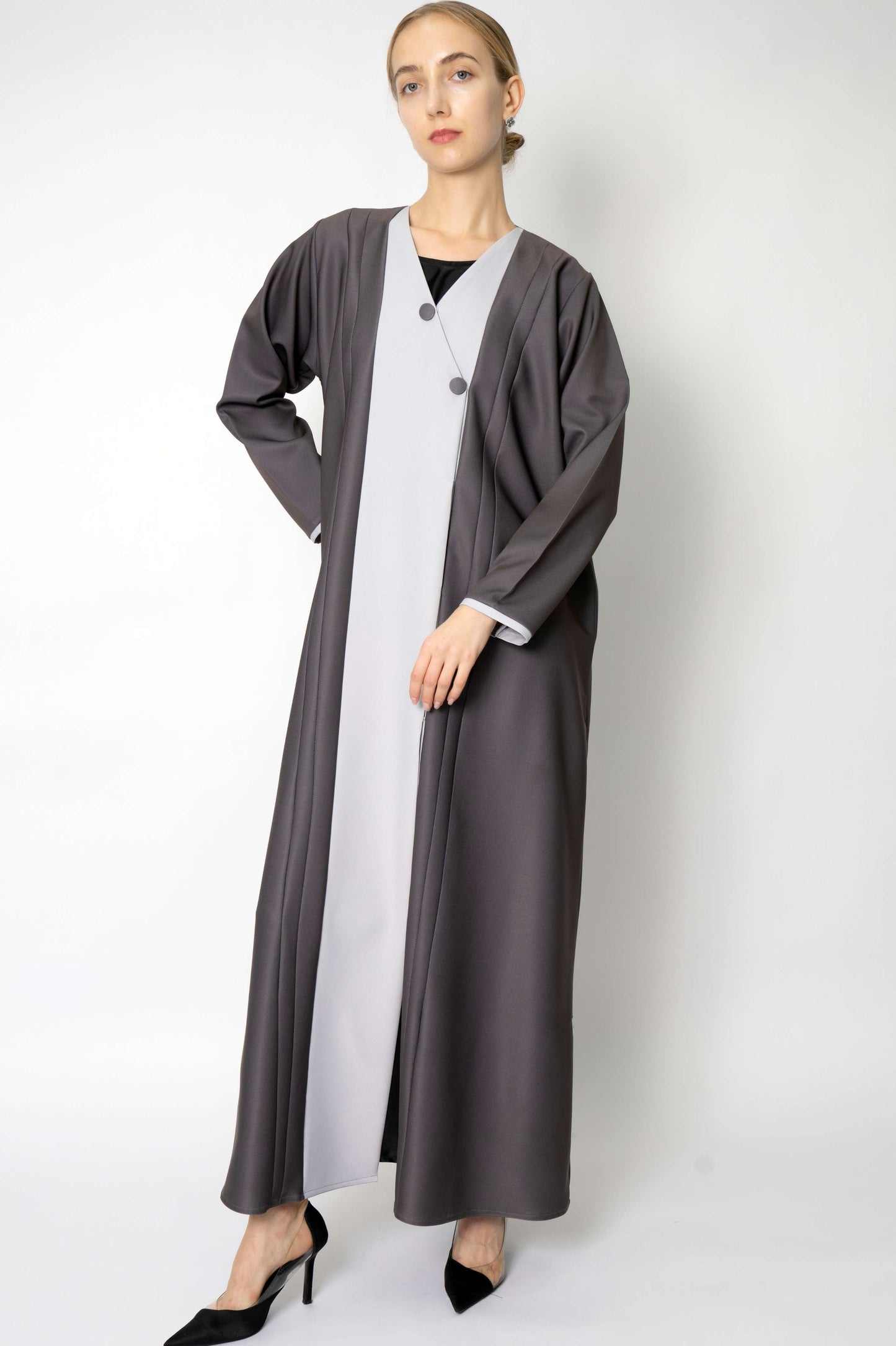 Elegant Abaya with Pleated Button Details