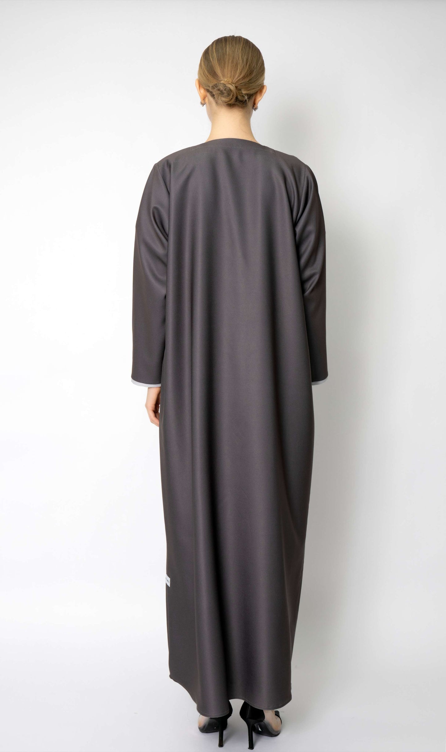 Elegant Abaya with Pleated Button Details