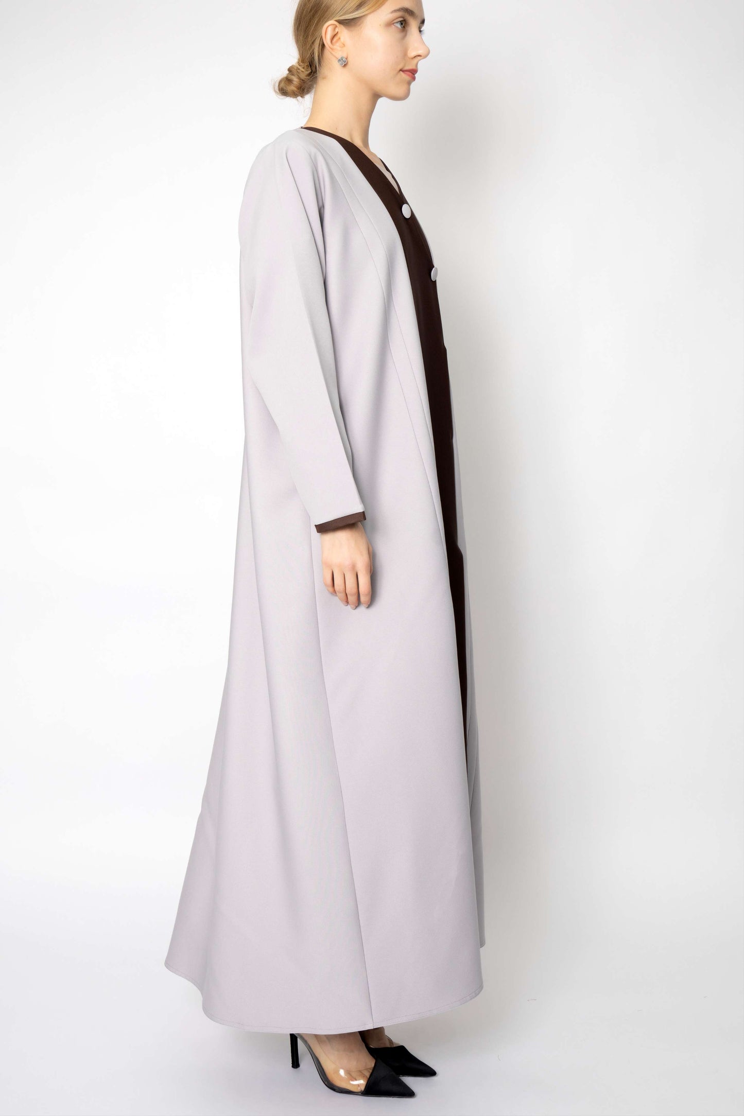 Elegant Abaya with Pleated Button Details